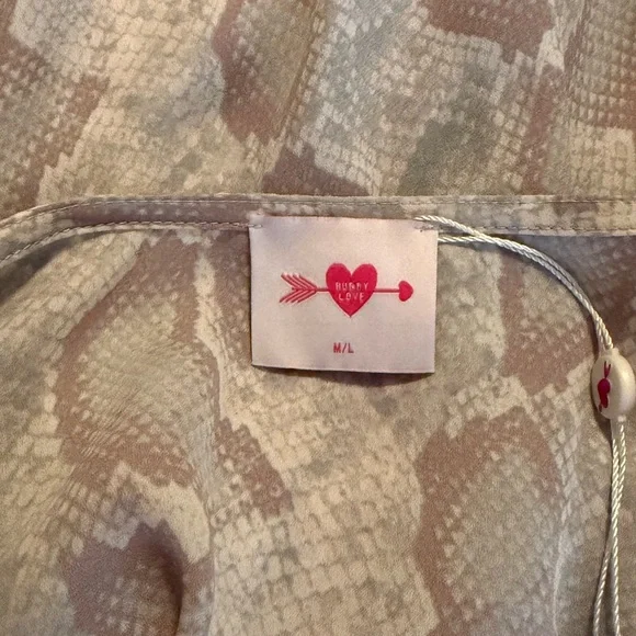 🎉HP🎉Buddy Love Long Beige Beautiful print Cardigan🎉HP🎉 - Picture 2 of 3